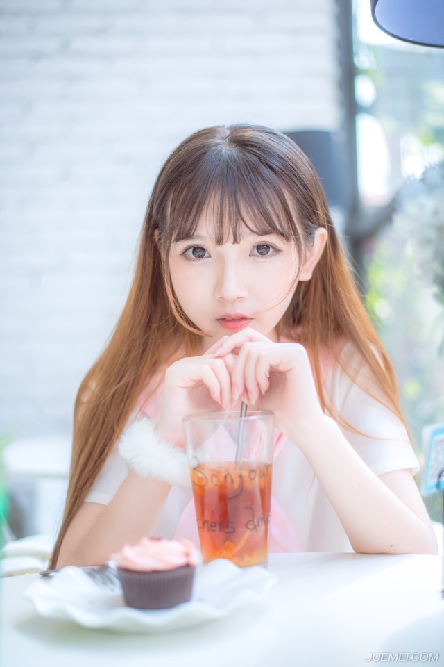 一段感情能给你带来多大痛苦，就曾给你带来过多大快乐。